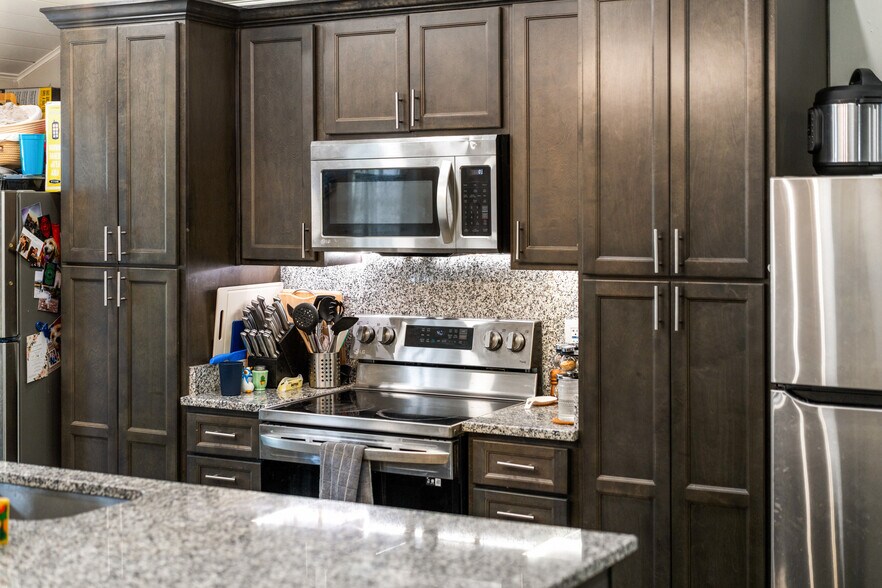 More Photos Of 217 W 28th St, Buena Vista Apartments For Sale