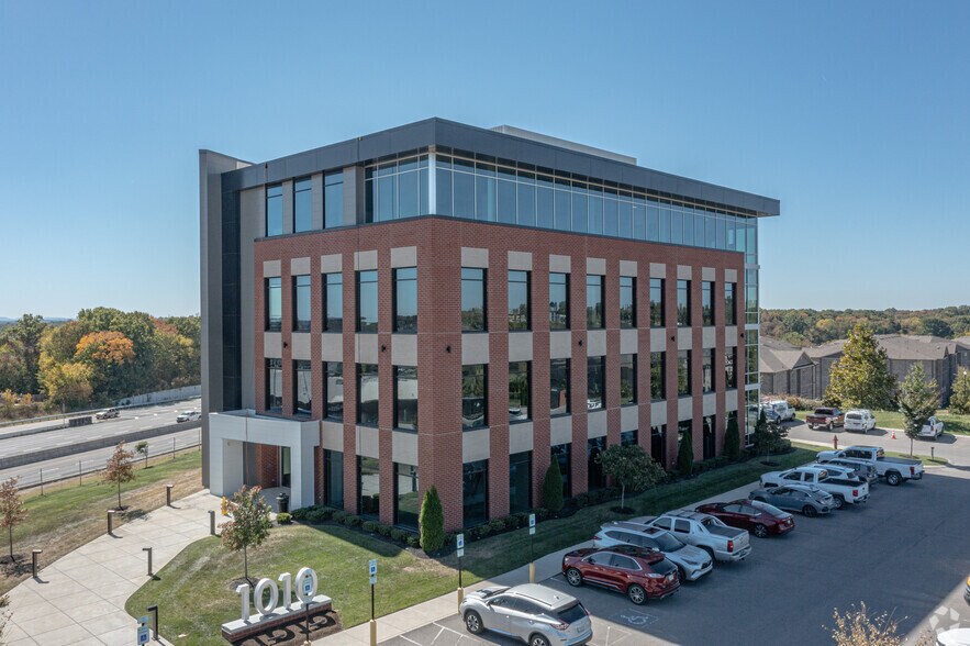 More Photos Of 1010 Pleasant Grove Pl, Mount Juliet Office For Lease