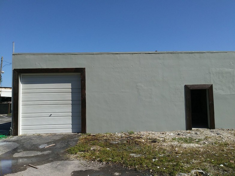 More Photos Of 706 NW 27th Ave, Fort Lauderdale Warehouse For Sale