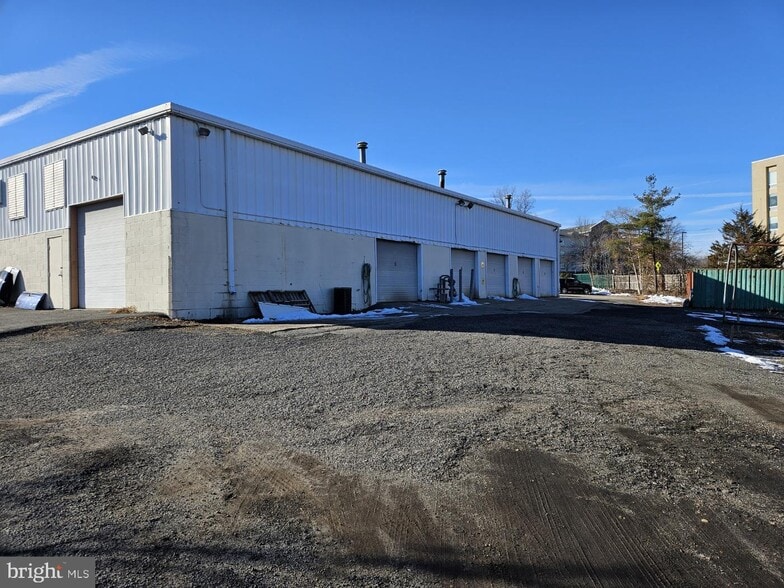 More Photos Of 14007 Telegraph Rd, Woodbridge Auto Repair For Sale