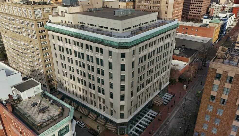 More Photos Of 80 Monroe Ave, Memphis Office For Lease