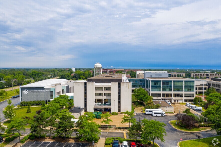 More Photos Of 3333 Green Bay Rd, North Chicago Office For Lease