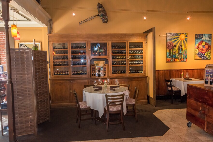 More Photos Of 35 Main St, Bisbee Restaurant For Sale