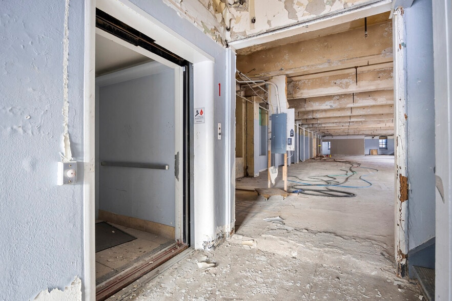 More Photos Of 104-112 Erie Blvd, Schenectady Land For Sale