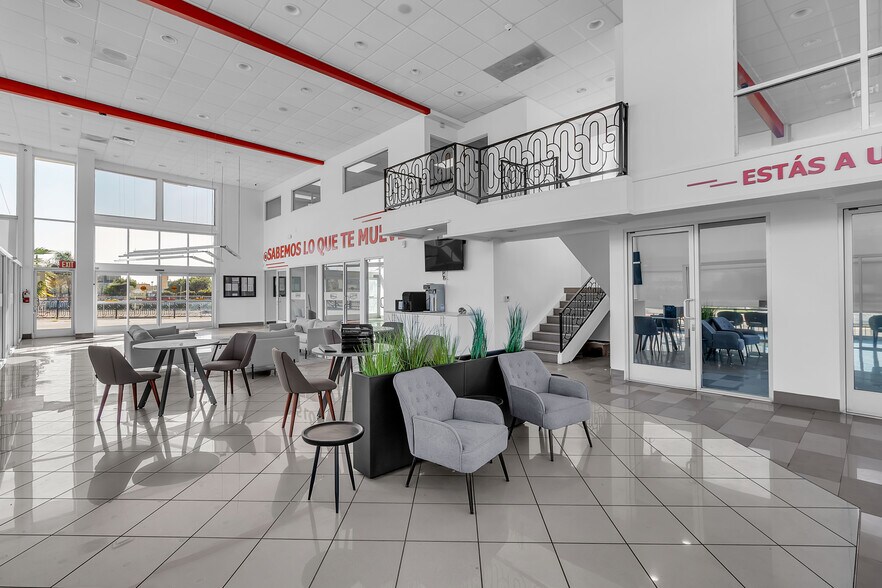 More Photos Of 13851-13861 Harbor Boulevard, Garden Grove Auto Dealership For Lease