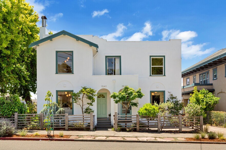 More Photos Of 1539 E 38th St, Oakland Apartments For Sale