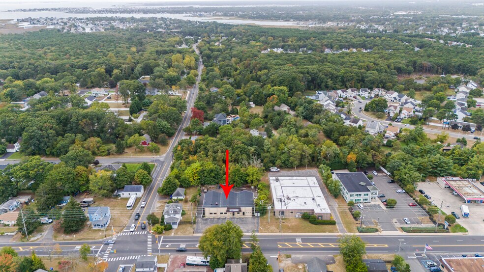 More Photos Of 195 Drum Point Rd, Brick Warehouse For Sale