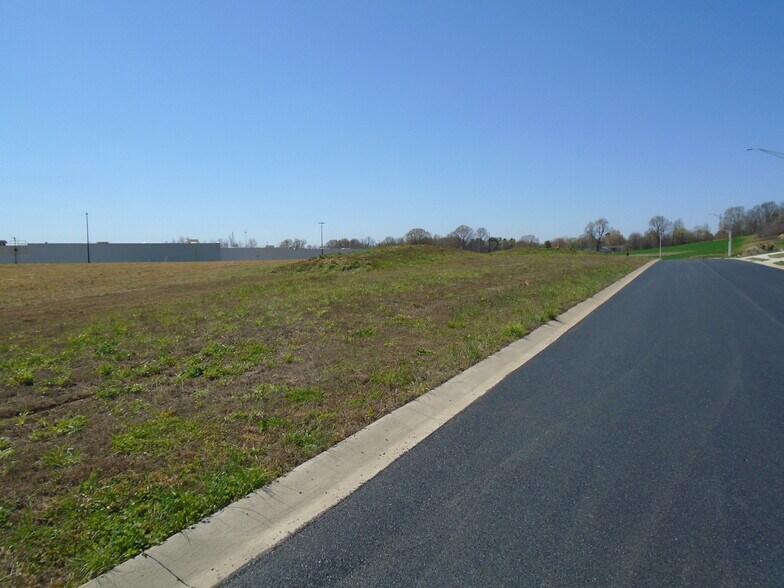 More Photos Of Vanity Fair Dr, Hanson Land For Sale