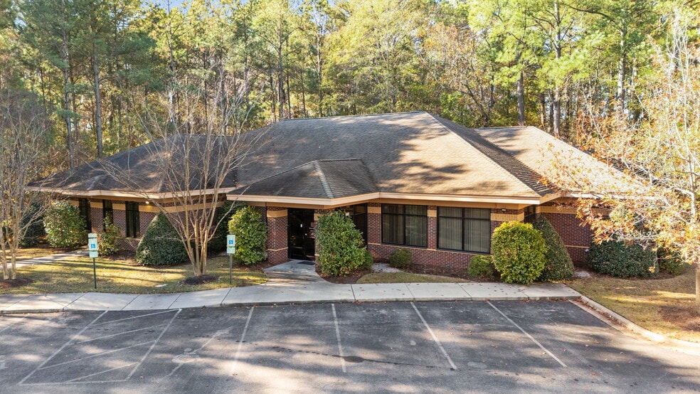 Primary Photo Of 2223 Hemby Ln, Greenville Medical For Sale