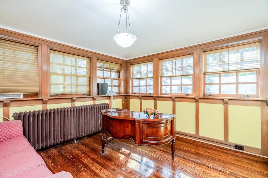 More Photos Of 1608 S Polk St, Amarillo Office For Sale