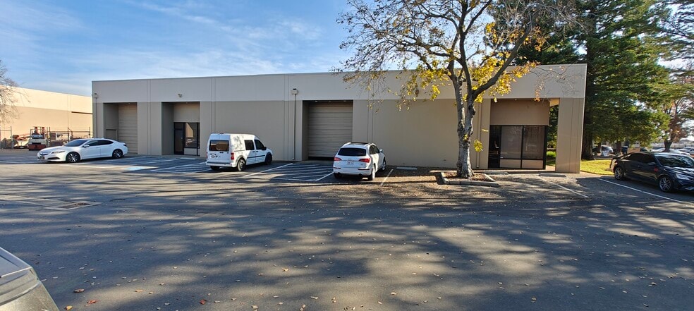 More Photos Of 3251 Monier Cir, Rancho Cordova Warehouse For Sale