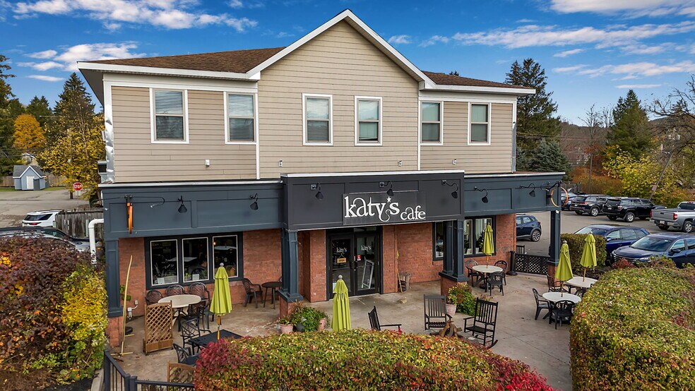 More Photos Of 38 Washington St, Ellicottville Storefront For Sale