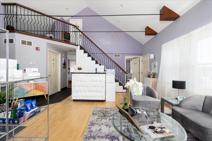 More Photos Of 7158 Transit Rd, Buffalo Freestanding For Sale