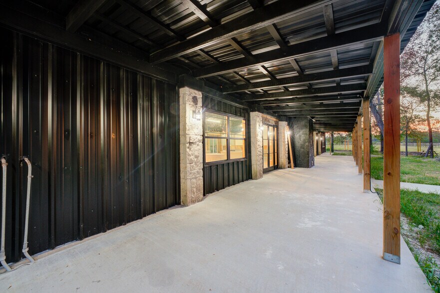 More Photos Of 19323 Belleau Wood Dr, Humble Flex For Sale