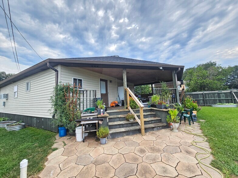 More Photos Of 606 W Main St, Thibodaux Convenience Store For Sale