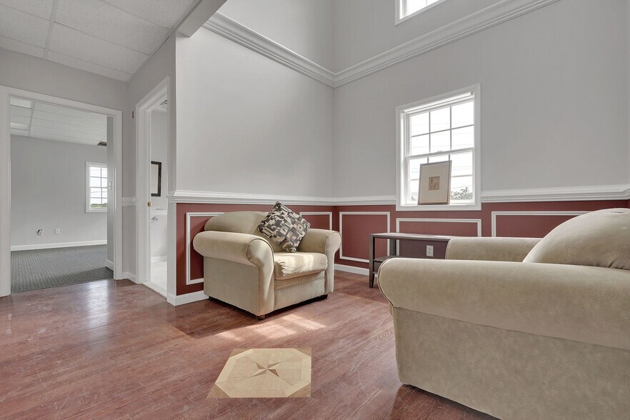 More Photos Of 1466 Hooper Ave, Toms River Medical For Lease