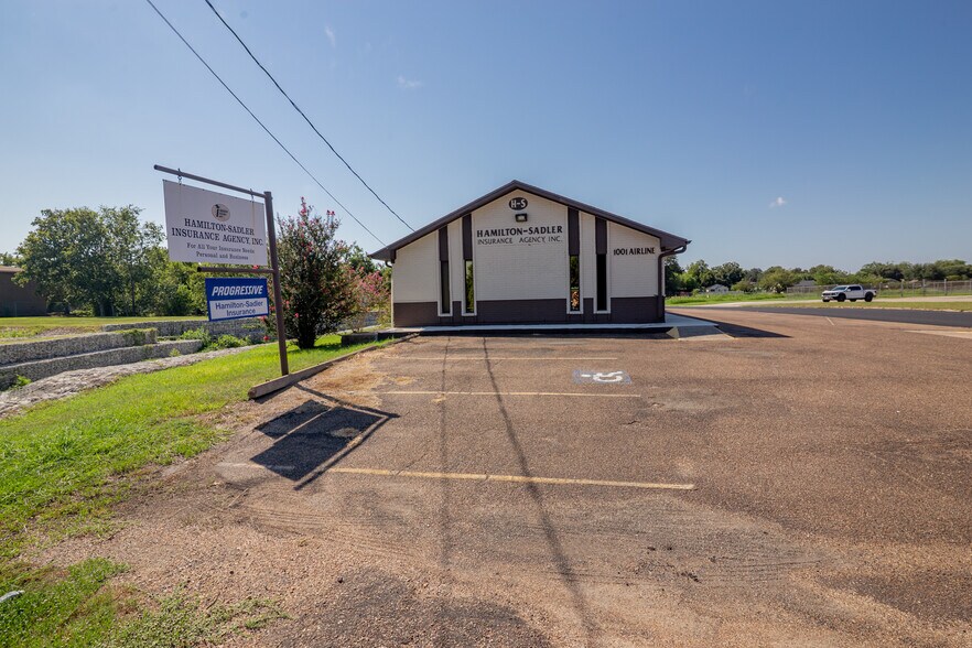 More Photos Of 1001 E Airline Rd, Victoria Office For Sale