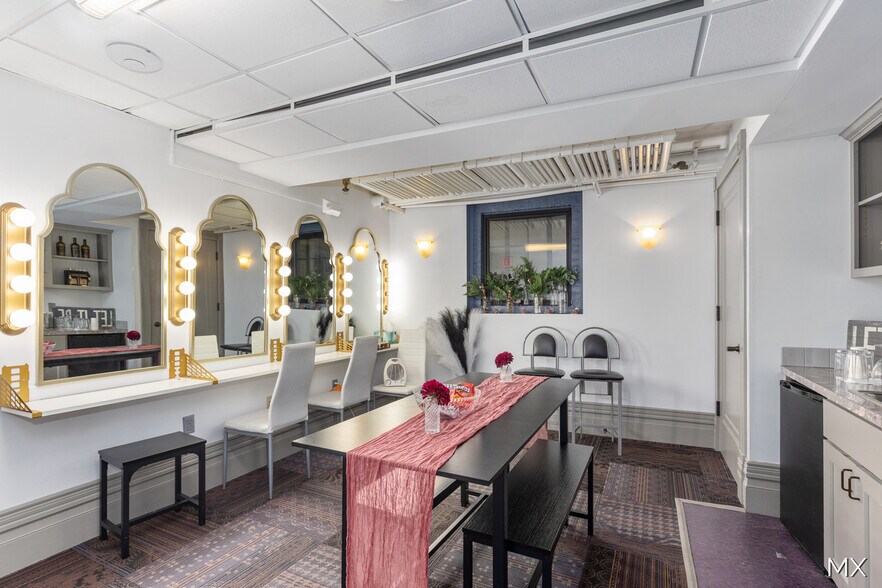 More Photos Of 61 Sheldon Blvd SE, Grand Rapids Loft Creative Space For Sale