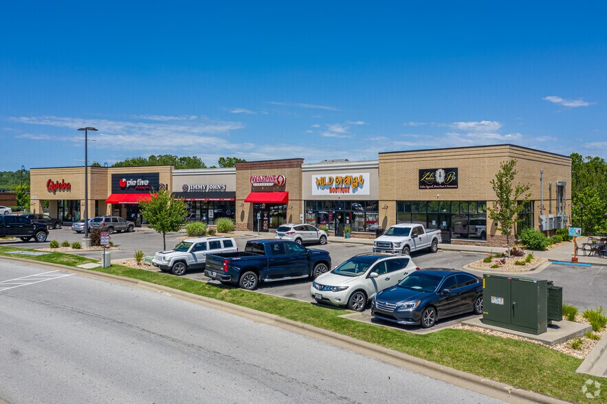 More Photos Of 482-490 Branson Landing Blvd, Branson General Retail For Sale