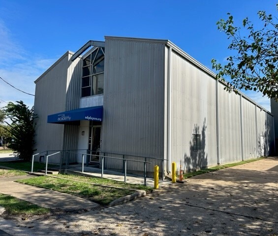 Primary Photo Of 2613 Saint St, Houston Theater Concert Hall For Lease