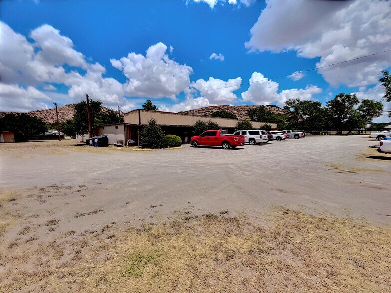 More Photos Of 14683 OK-44A, Lone Wolf Amusement Park For Sale