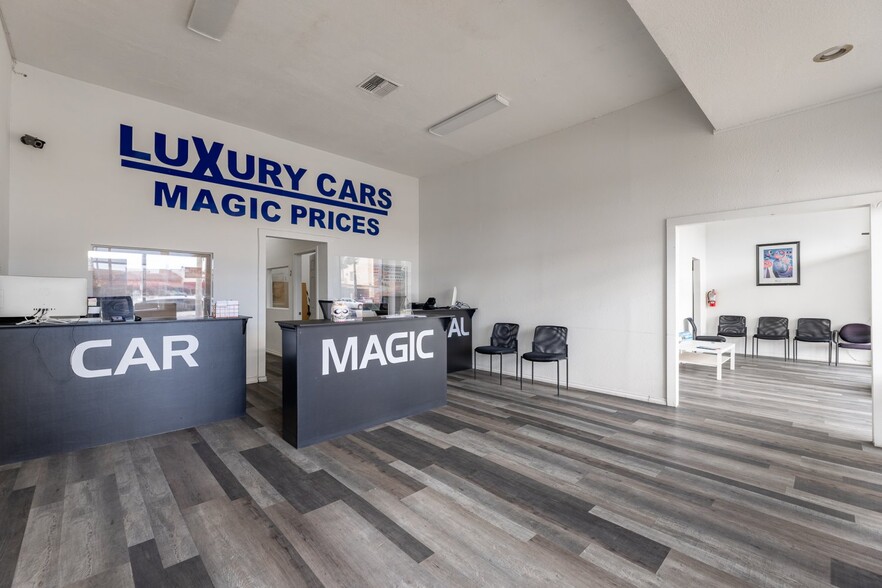 More Photos Of 19739-19749 Sherman Way, Canoga Park Storefront For Sale