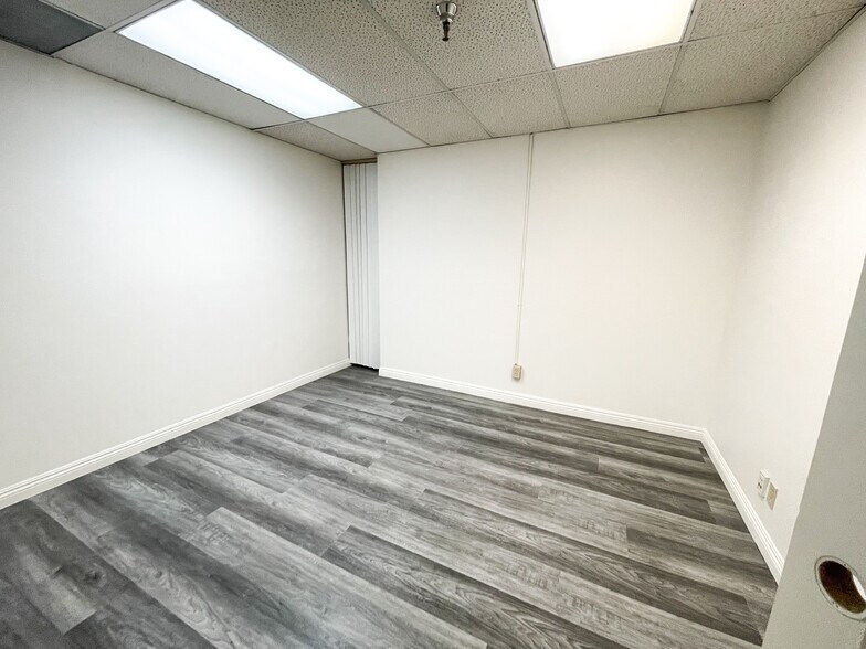 More Photos Of 430 S Garfield Ave, Alhambra Office For Sale