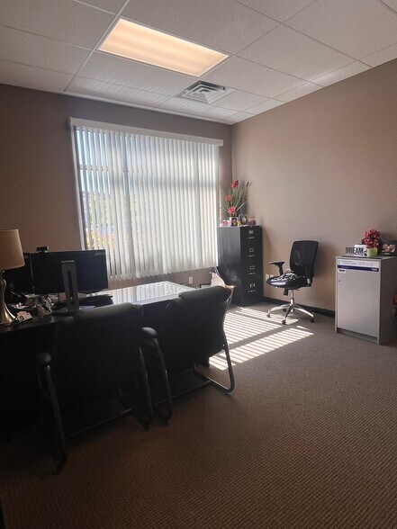 More Photos Of 5534 Longley Ln, Reno Medical For Lease