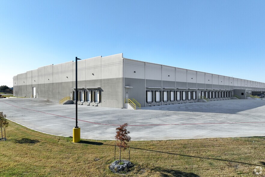 Primary Photo Of 901 S 2nd Ave, Mansfield Warehouse For Sale