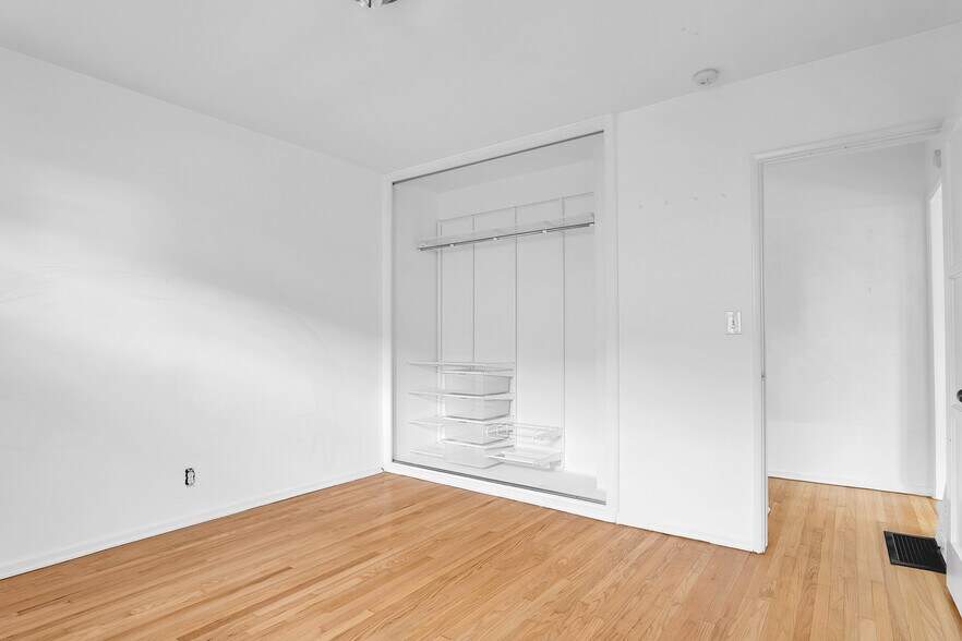 More Photos Of 2440 Arizona Ave, Santa Monica Apartments For Sale
