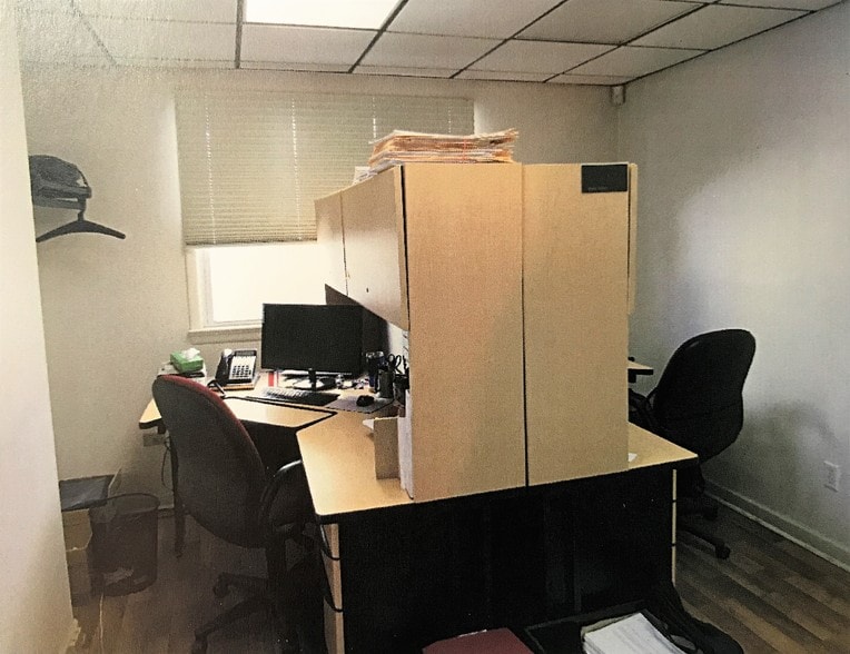 More Photos Of 245 Union St, Lodi Office For Sale