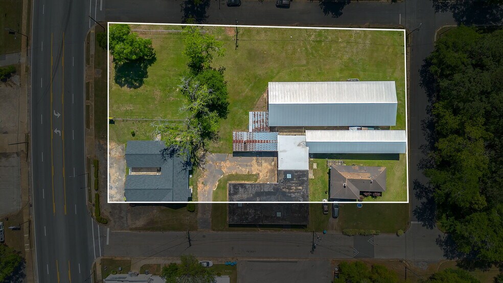 Primary Photo Of , Quincy General Retail For Sale