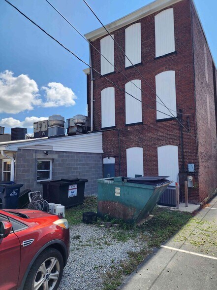 More Photos Of 13-17 N 4th St, Martins Ferry Light Distribution For Sale