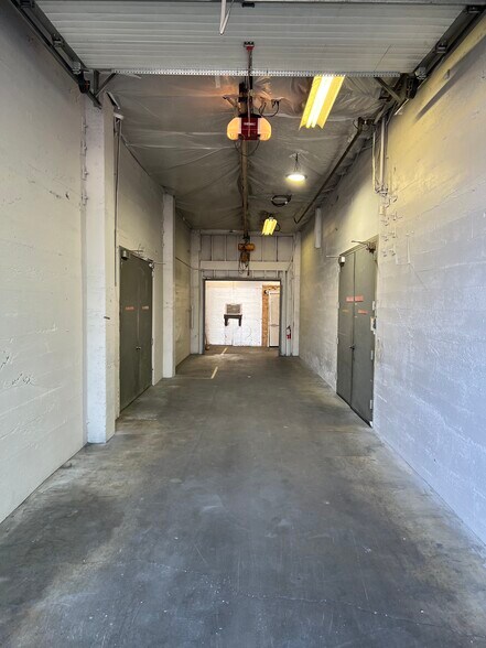 More Photos Of 2219-2319 N Vancouver Ave, Portland Warehouse For Lease