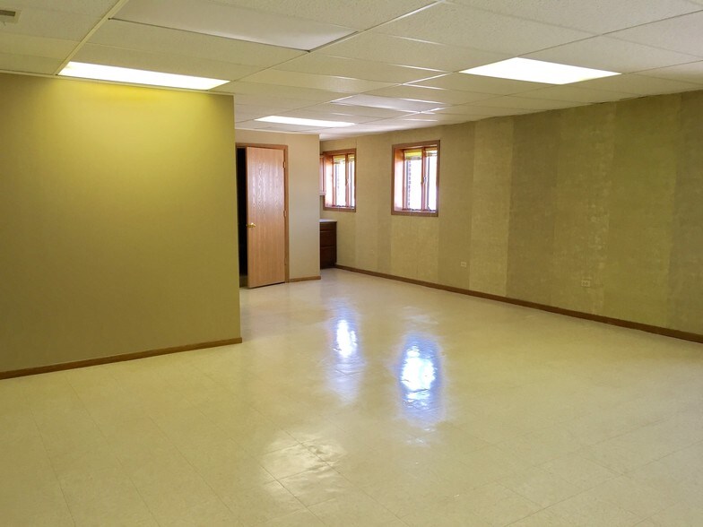 More Photos Of 8224 Calumet Ave, Munster Medical For Lease