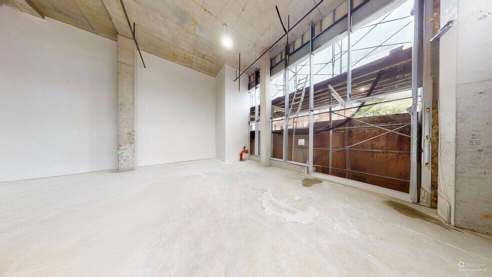 More Photos Of 815 Kings Hwy, Brooklyn Office For Lease