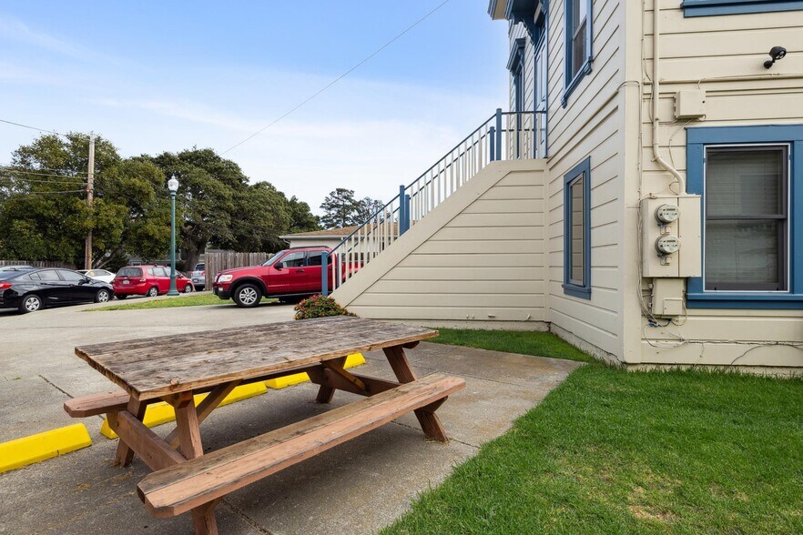 More Photos Of 1820 3rd St, Alameda Apartments For Sale