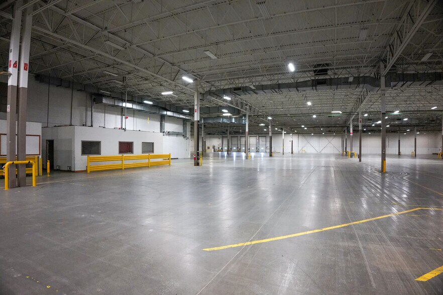 More Photos Of 1 Better Way, Chicopee Distribution For Lease