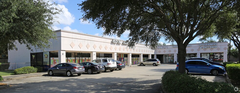 More Photos Of 12336 W Airport Blvd, Stafford Storefront For Lease