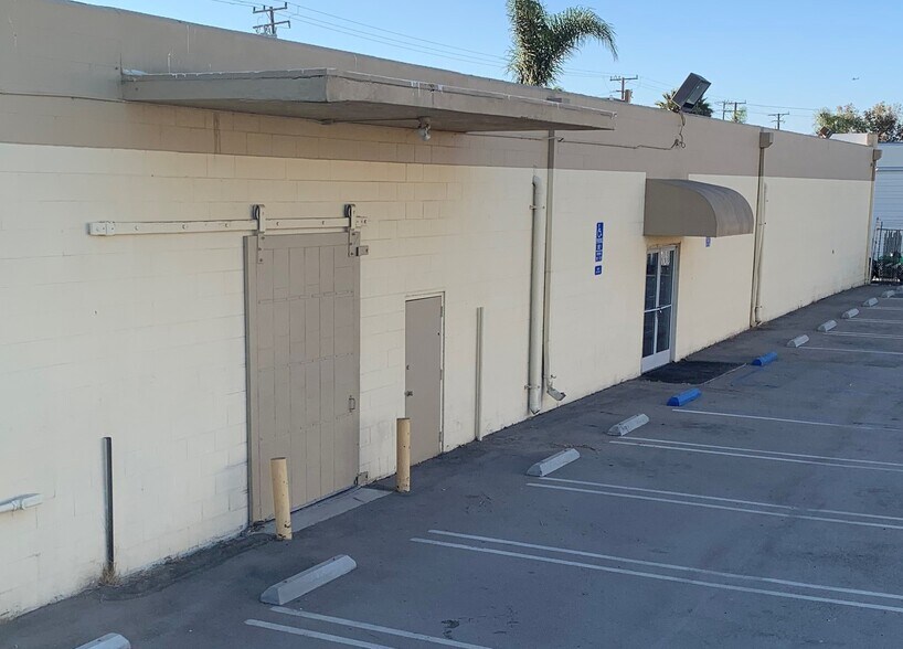 More Photos Of 1258 Saviers Rd, Oxnard Freestanding For Lease