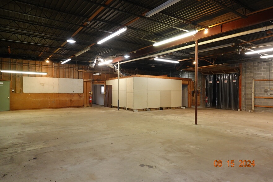 More Photos Of 9616-9800 Hosier St, Newport News Warehouse For Lease