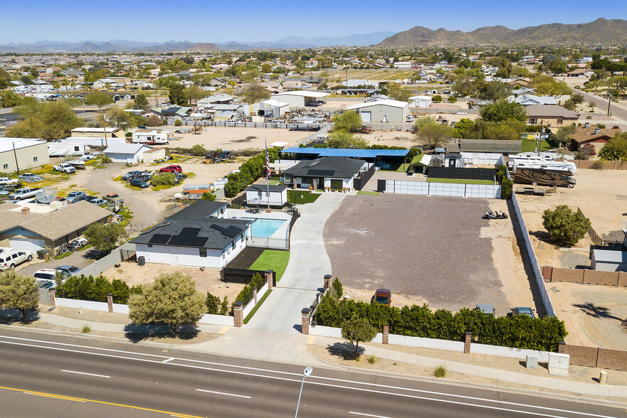 More Photos Of 8822 W Deer Valley Rd, Peoria Specialty For Sale