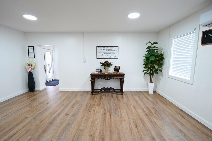 More Photos Of 10402 Pillot St, Jacinto City Religious Facility For Sale