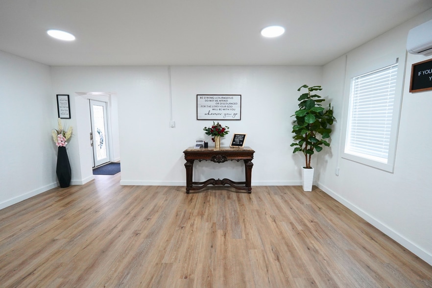 More Photos Of 10402 Pillot St, Jacinto City Religious Facility For Sale