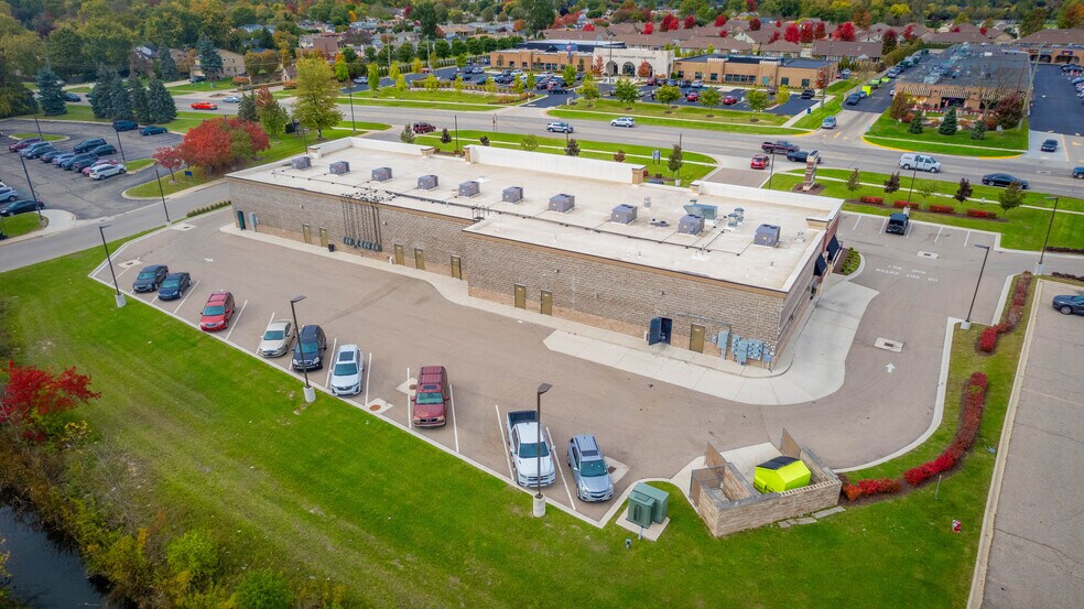 More Photos Of 3522-3594 15 Mile Rd, Sterling Heights Unknown For Lease