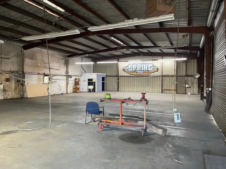 More Photos Of 971 F St, West Sacramento Service For Lease