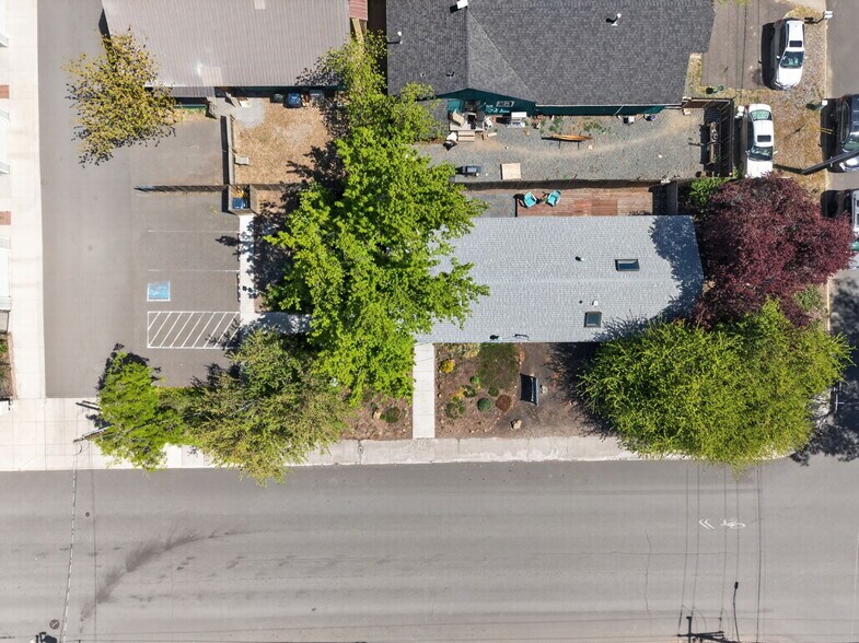 More Photos Of 1720 NE 4th St, Bend Office For Sale