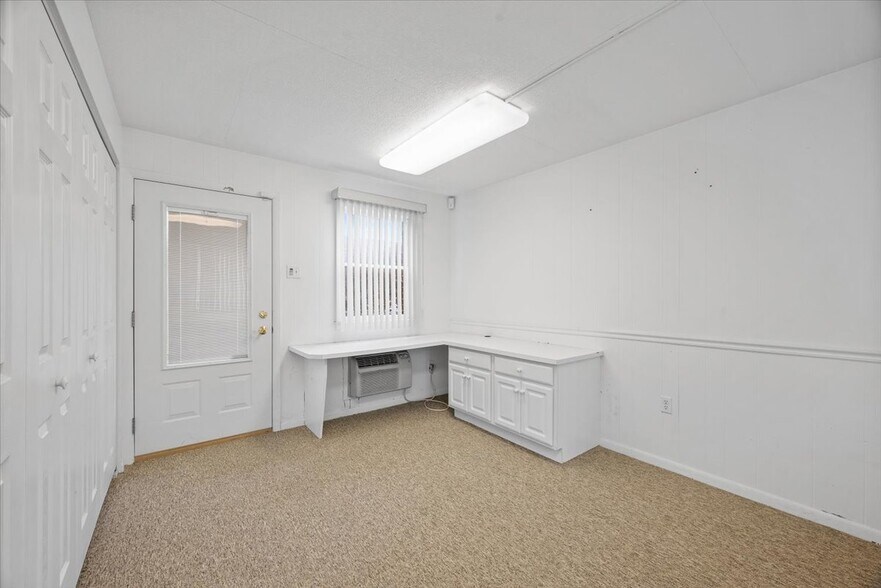 More Photos Of 1701 Kenneth Ave, Arnold Religious Facility For Sale