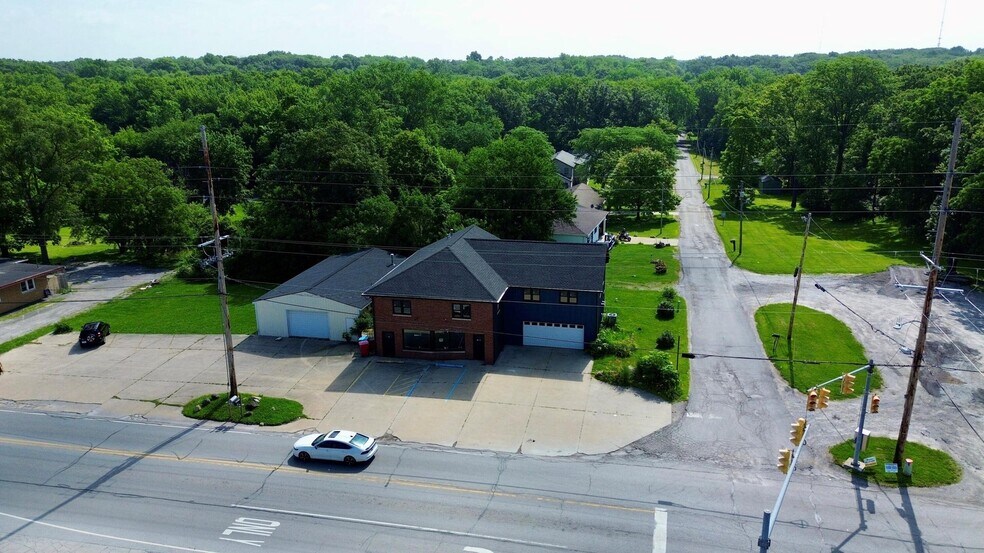 More Photos Of 14445 Morse St, Cedar Lake Specialty For Lease