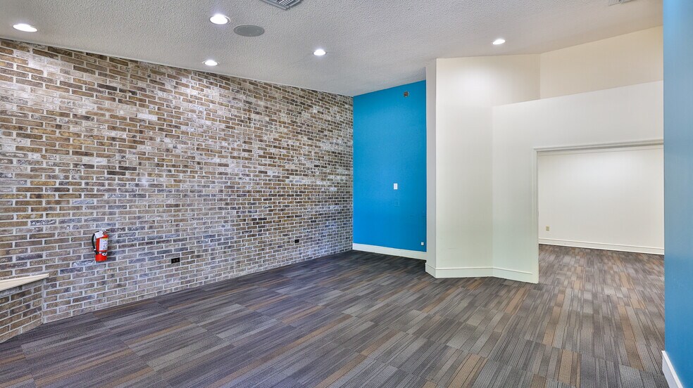 More Photos Of 4 Old Kings Rd N, Palm Coast Medical For Lease